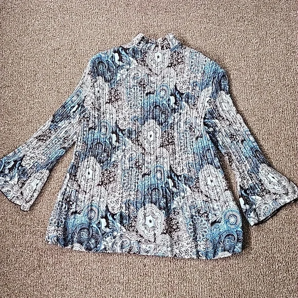 Top - Picture 7 of 13